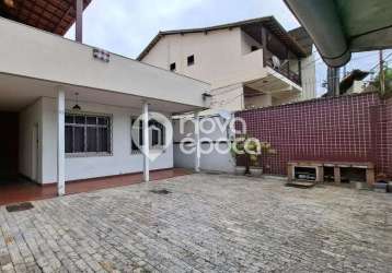 Casa com 3 quartos à venda na rua jarinu, freguesia (ilha do governador), rio de janeiro, 152 m2 por r$ 399.000