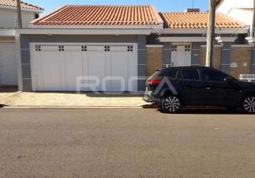 Linda casa de alto padrão com 3 suítes no bairro planalto paraíso em são carlos