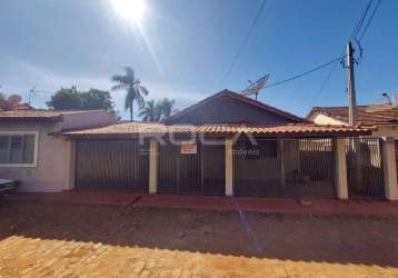 Casa de 3 dormitórios para alugar em jardim santa eudóxia, são carlos