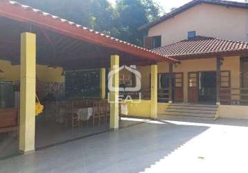 Chácara com piscina, churrasqueira e 3 dormitórios à venda, 450 m² por r$ 1.280.000,00 - ressaca -