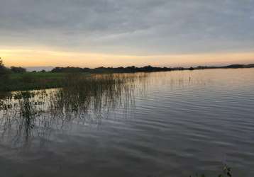 Chácara com acesso a lagoa em maquiné