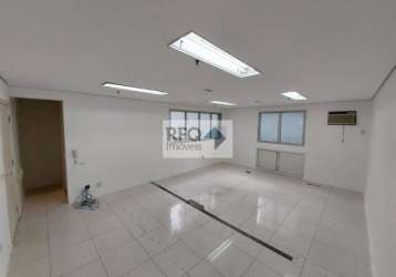 Sala comercial para venda ou locação em uma excelente  localização no bairro da vila olímpia com vaga de garagem !!