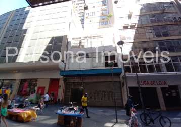 Sala com banheiro na galeria edith – centro histórico – porto alegre - rs