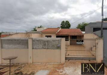 Casa aconchegante com garagem coberta no jardim san raphael iv