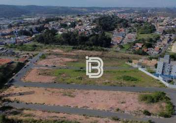 Vende área no bairro promeca