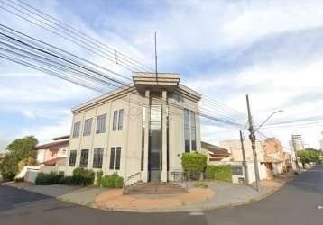 Imóvel comercial de esquina no bairro nova ribeirânia com 05 salas , 01 salão mobiliado no piso superior  preparado para   telemarketing, 08 vagas  com recuo frontal.