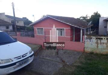 Casa com 2 dormitórios à venda