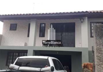 Casa com 3 dormitórios à venda no bairro periquitos