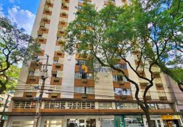 Apartamento amplo com 3 quarto, sendo 1 suíte, localizado na avenida xv de novembro, zona 01  em maringá/pr.