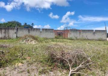 Casa inacabada com 3 quartos, localizada  em nova cruz, igarassu - pernambuco.