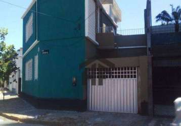 Casa de 331m² à venda, com 4 quartos, localizada na encruzilhada, recife - pernambuco.