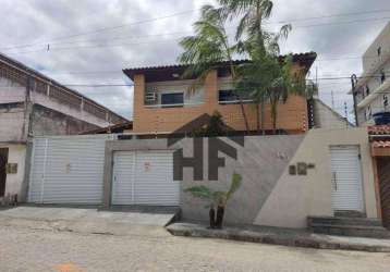 Casa de 2 pavimentos para alugar ou vender, com 7 quartos, localizada em caiuca, caruaru - pernambuco.