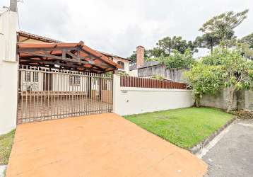 Sobrado com 200m² e 5 quartos no ecoville