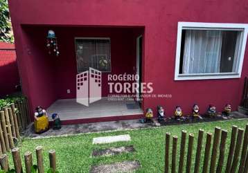 Village térreo a venda de 2/4 com garden e 1 garagem em monte gordo