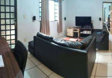 Casa com 2 dormitórios à venda, 80 m² por r$ 220.000,00 - conjunto residencial araretama - pindamonhangaba/sp