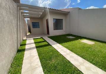 Linda casa no são marcos  com 75m² com 3 dormitórios sendo 1 suíte, com quintal frente e fundos.