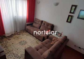 Apartamento vila mangalot 2 dormitórios com armários, sacada, 1 vaga e piscina....