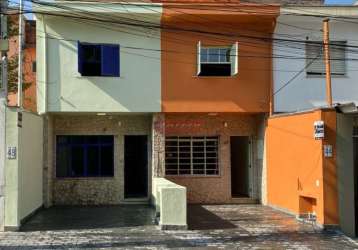 Sobrado em vila, sendo 2 dorm, sala ampla, coz, 1 vaga. oportunidade