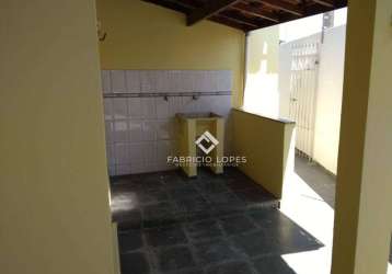 Casa térrea com 3 dorms à venda, 103 m² - centro - jacareí/sp