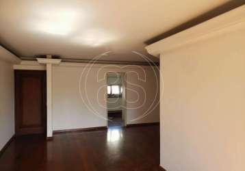 Apartamento á venda com 136m²