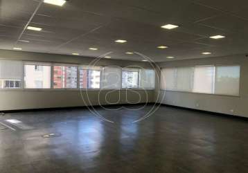 Conjunto comercial em pinheiros com 220m²