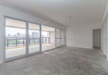 Apartamento novo em moema, vista total para o parque do ibirapuera, 165 m úteis, 4 vagas.