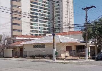 Casa no campo belo - 250m², 3 dorm, 2 banheiros e 4 vagas.