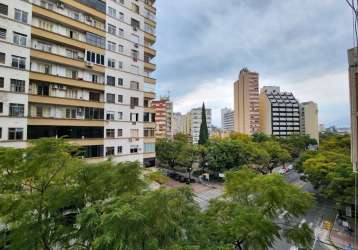 Apartamento com 1 quarto à venda na avenida borges de medeiros, 1047, centro histórico, porto alegre, 65 m2 por r$ 260.000