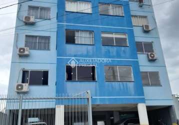 Apartamento com 2 quartos para alugar na rua santiago, 335, sumaré, alvorada, 67 m2 por r$ 1.290