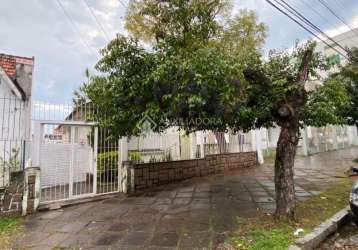 Casa em condomínio fechado com 3 quartos à venda na rua álvares machado, 84, petrópolis, porto alegre, 200 m2 por r$ 1.060.000