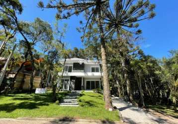 Casa em condomínio fechado com 4 quartos à venda na cotia, 80, parque pinheiro grosso, canela, 321 m2 por r$ 3.200.000