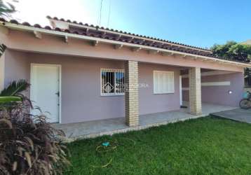 Casa com 3 quartos à venda na rua ipiranga, 125, flórida, guaíba, 210 m2 por r$ 590.000