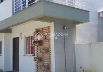 Casa com 2 quartos à venda na rua adão eni boeira duarte, 1503, flórida, guaíba, 50 m2 por r$ 210.000