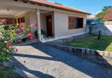 Casa em condomínio fechado com 3 quartos à venda na doutor jose montauri, 215, centro, guaíba, 308 m2 por r$ 2.000.000