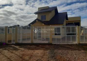 Casa com 3 quartos à venda na rua joão batista luzardo, 128, alegria, guaíba, 200 m2 por r$ 900.000