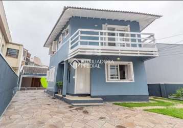 Casa com 3 quartos à venda na rua padre reus, 153, vila regina, cachoeirinha, 177 m2 por r$ 850.000