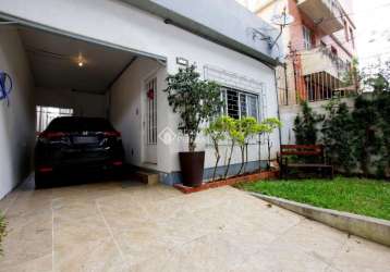 Casa com 3 quartos à venda na rua machado de assis, 283, partenon, porto alegre, 88 m2 por r$ 470.000