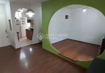 Apartamento com 3 quartos à venda na rua nunes, 557, medianeira, porto alegre, 63 m2 por r$ 180.000