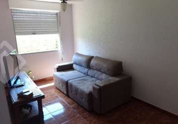 Apartamento com 2 quartos à venda na rua dos maias, 765, rubem berta, porto alegre, 62 m2 por r$ 152.000