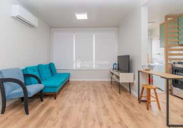 Apartamento com 1 quarto à venda na rua isidoro tressi, 340, jardim botânico, porto alegre, 46 m2 por r$ 361.000