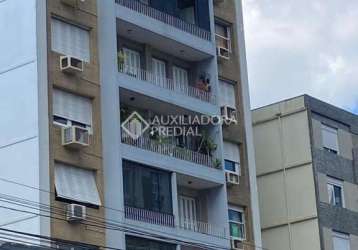 Apartamento com 3 quartos à venda na avenida independência, 802, independência, porto alegre, 106 m2 por r$ 450.000