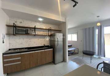 Apartamento com 1 quarto para alugar na rua general salustiano, 853, marechal rondon, canoas, 81 m2 por r$ 2.250