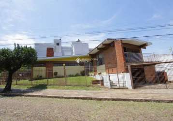 Casa com 3 quartos à venda na rua veronese, 297, são sebastião, porto alegre, 214 m2 por r$ 1.000.000