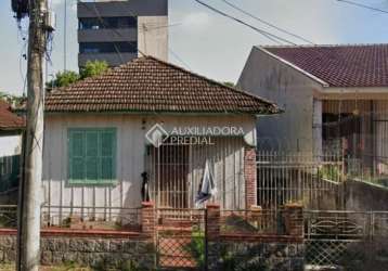 Terreno à venda na rua monte pascoal, 102, vila ipiranga, porto alegre, 300 m2 por r$ 450.000