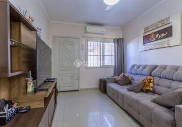 Casa com 2 quartos à venda na rua vereador terezio meireles, 35, jardim leopoldina, porto alegre, 65 m2 por r$ 390.000