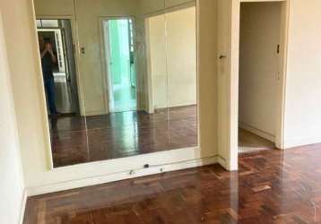 Apartamento com 3 quartos para alugar na praça dom feliciano, 56, centro histórico, porto alegre, 136 m2 por r$ 2.000