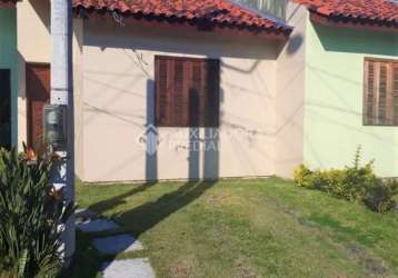 Casa em condomínio fechado com 1 quarto à venda na rua jacundá, 686, guarujá, porto alegre, 63 m2 por r$ 160.000