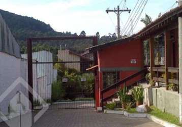 Casa em condomínio fechado com 2 quartos à venda na avenida da serraria, 1844, espírito santo, porto alegre, 75 m2 por r$ 300.000