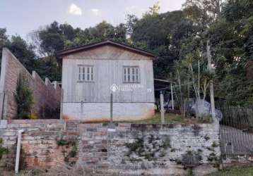 Casa com 3 quartos à venda na rua helmuth larssen, 75, rondônia, novo hamburgo, 43 m2 por r$ 165.000