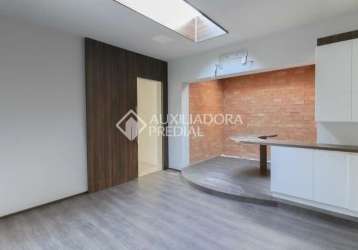 Casa comercial para alugar na rua doutor florêncio ygartua, 412, moinhos de vento, porto alegre, 320 m2 por r$ 9.000